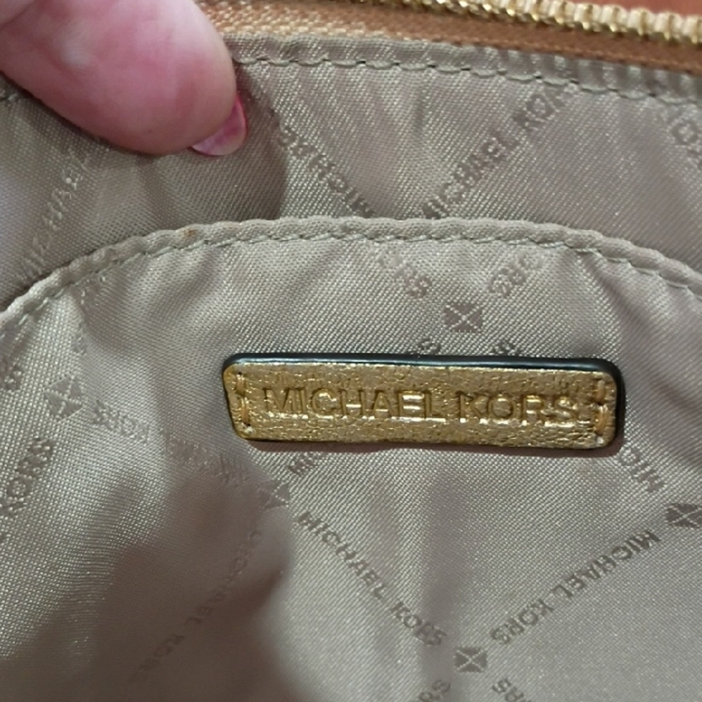 Metallic EUC Gold Michael Kors Adele Leather Zip … - image 6